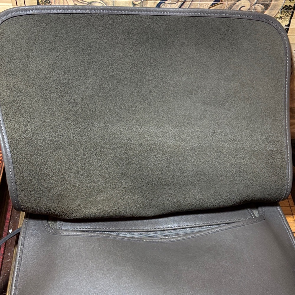 Coach Hippie Flap 9134 Vintage Grey Leather Shoulder Bag Crossbody Adj. Strap - Picture 11 of 17